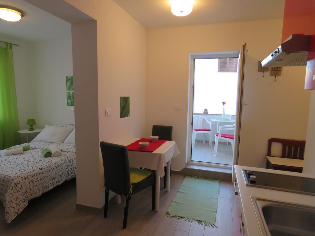 Apartments Villa Urbajs Vrsar Exterior foto